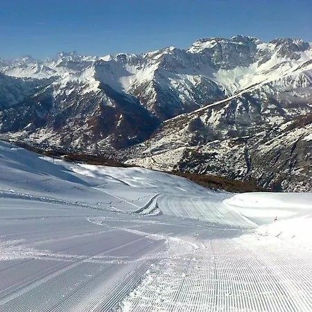 Front Of Ski Slope - Free Parking Apartament Bardonecchia